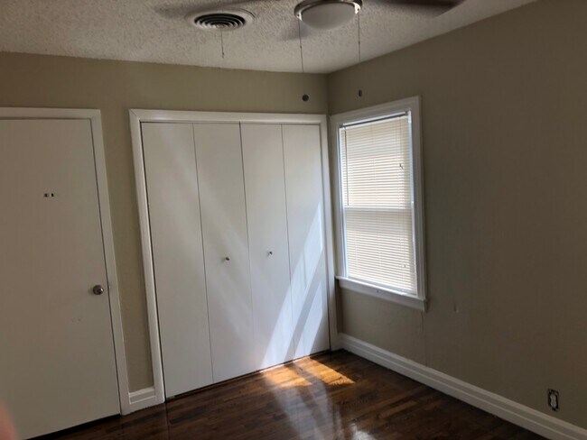 Building Photo - 2426 32nd St