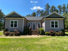 Building Photo - 124 Ridgeshore Ct