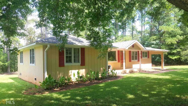 Building Photo - 3177 Ridge Rd