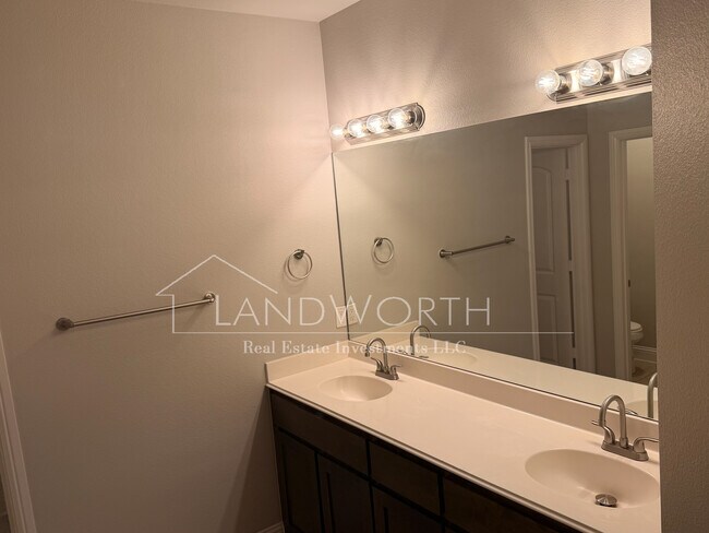 Foto del edificio - 4604 Angus Dr