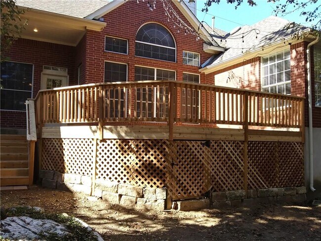 Building Photo - 10620 Chestnut Ridge Rd