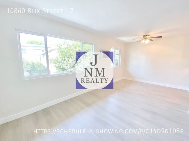 Building Photo - Beautiful newly remodeled modern top floor...