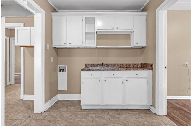 Foto del edificio - 3067 Pershing Ave