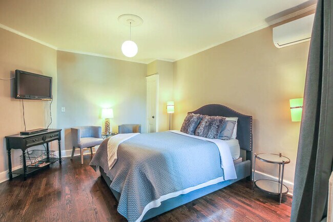 Foto del edificio - 2120 Belmont Blvd