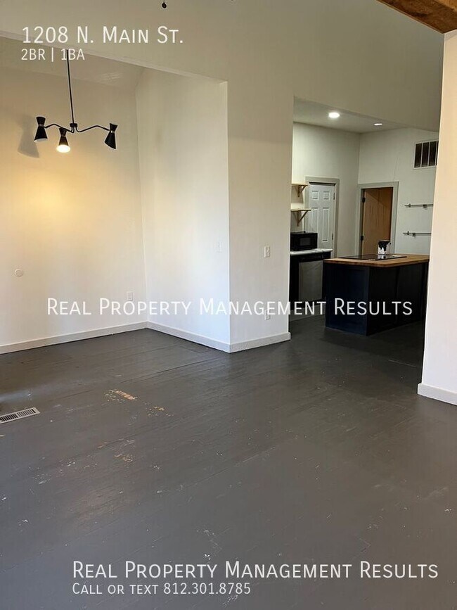 Foto del edificio - 1208 N Main St
