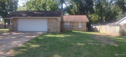 Building Photo - 3415 Lynchburg St