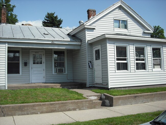 Foto del edificio - 602 9th St N
