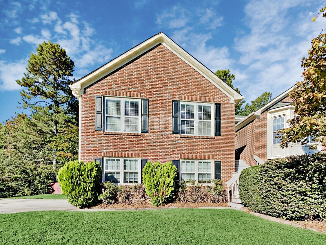 Primary Photo - 2044 Lakeland Dr