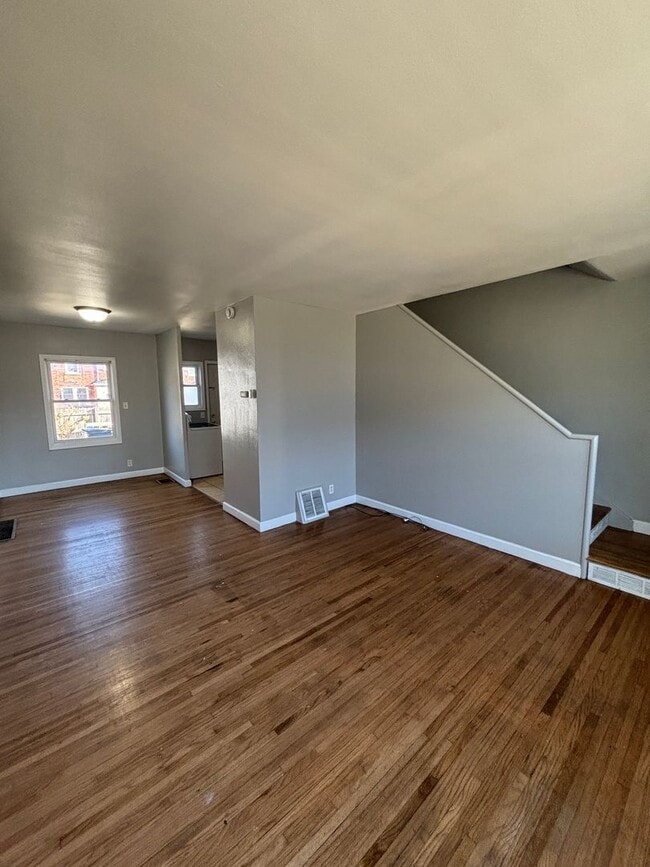 Building Photo - 1226 W Mullan Ave