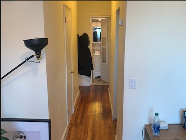 Foto del edificio - 621 E 11th St
