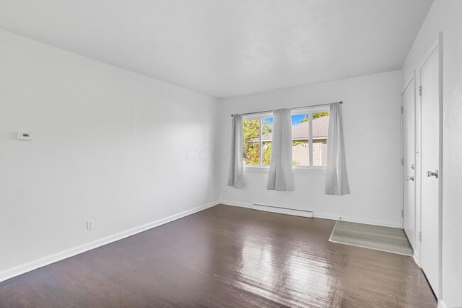 Foto del edificio - 1927 Vaughn St