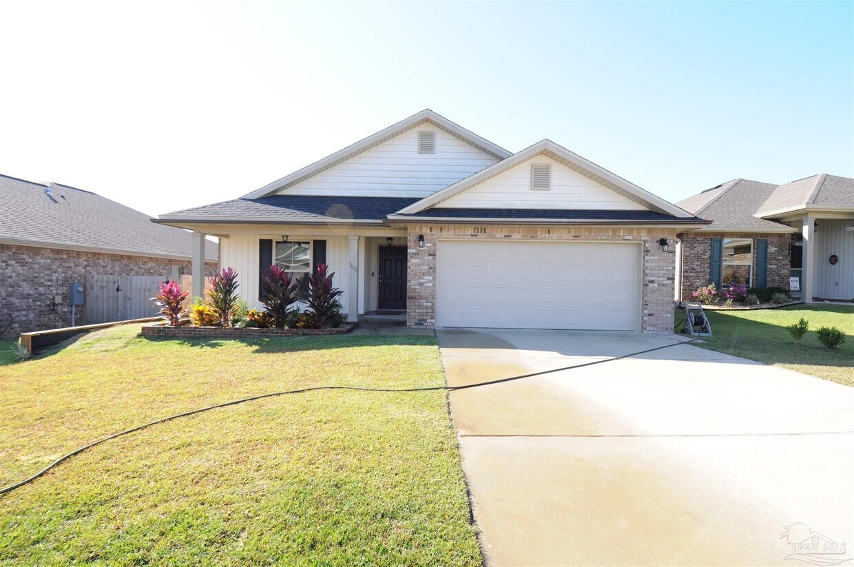 Foto principal - 5635 Blue Sky Ct