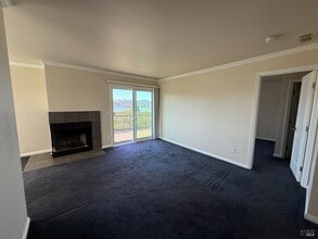 Building Photo - 310 Spyglass Pkwy