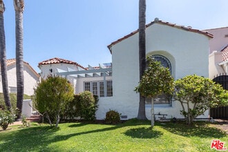 Building Photo - 146 N Citrus Ave