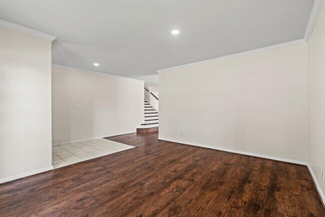 Foto del edificio - 15810 Mission View Ct