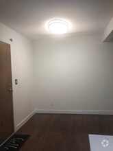 Building Photo - 401 US-22