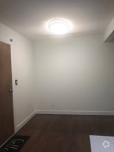 Building Photo - 401 US-22