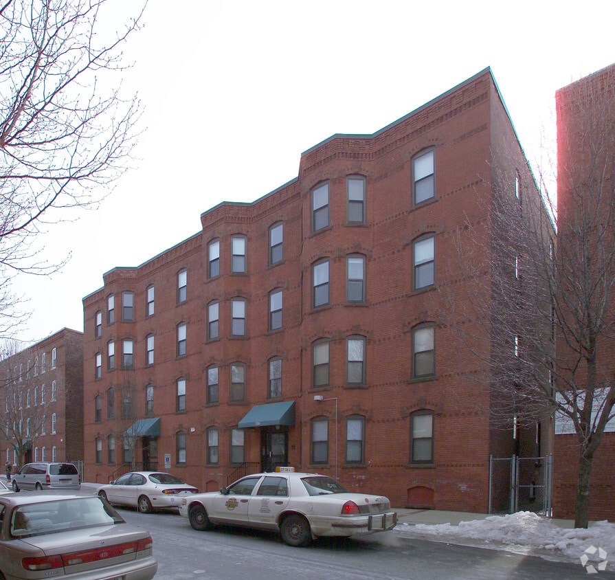 Foto del edificio - 554-556 S Summer St