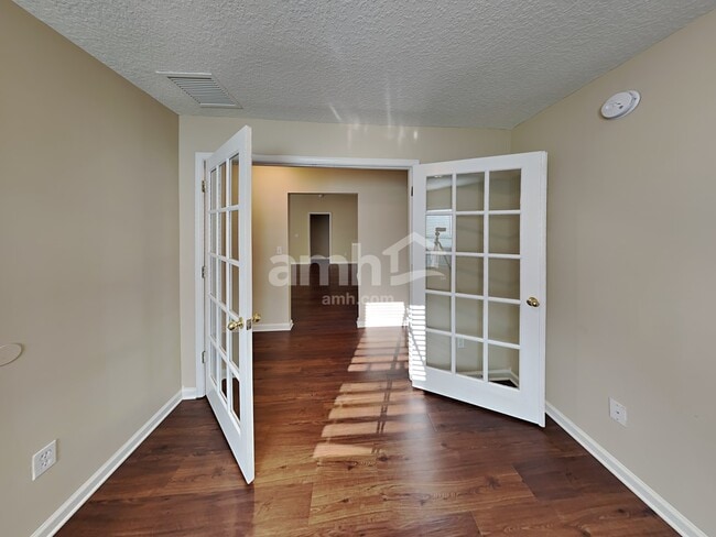 Foto del edificio - 2725 Spinnerbait Ct