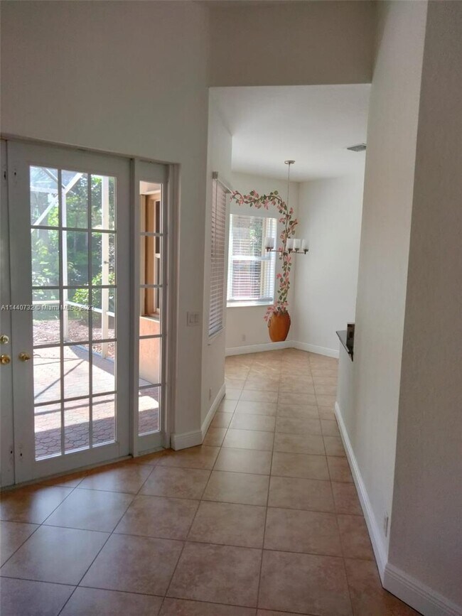 Foto del edificio - 8804 Via Tuscany Dr