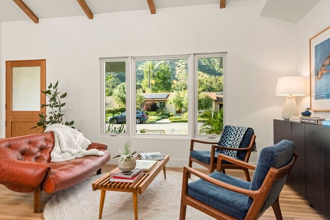 Building Photo - Modern Ojai Home