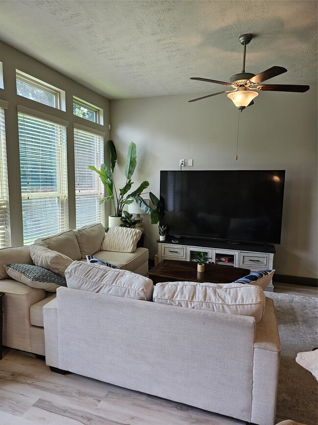 Building Photo - 7 Aventura Pl