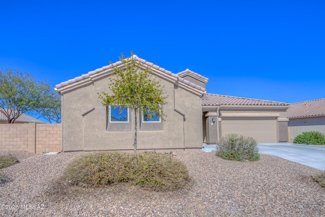Building Photo - 9116 W Silver Cholla Dr