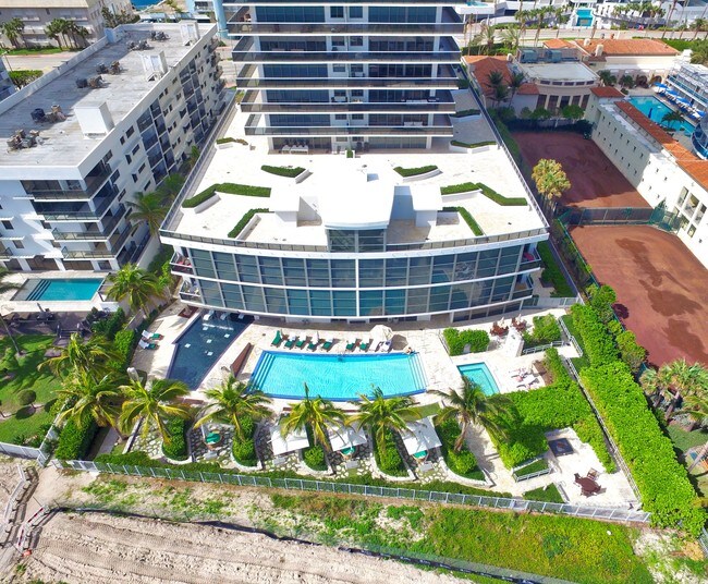 Building Photo - 5875 Collins Ave