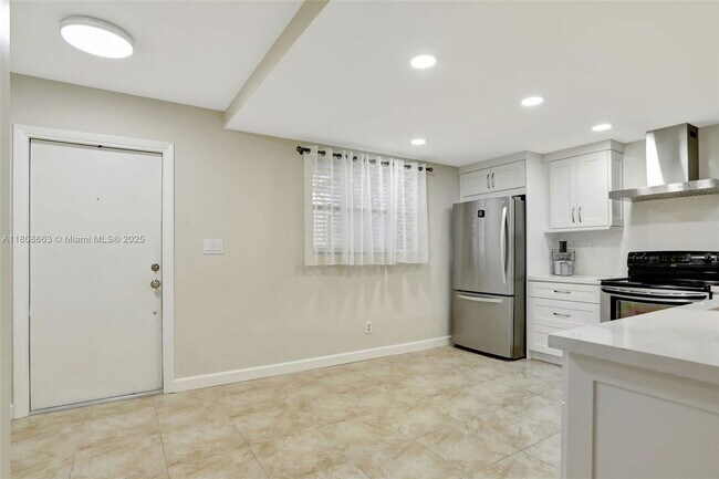 Foto del edificio - 4940 E Sabal Palm Blvd