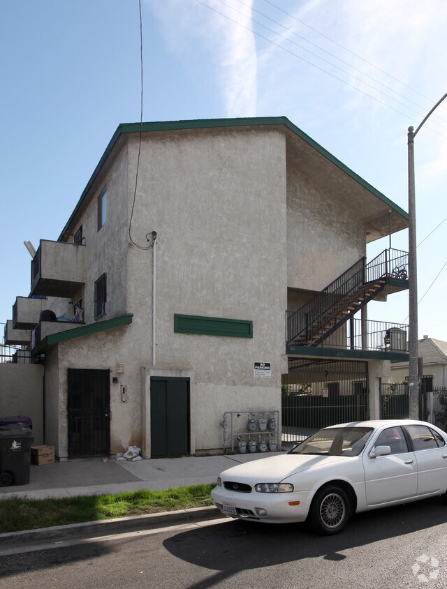 Foto principal - 936 N Washington Pl