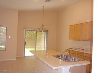 Building Photo - 6773 W Quail Ave