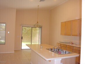 Building Photo - 6773 W Quail Ave