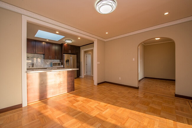 Foto del edificio - 2126 30th Ave