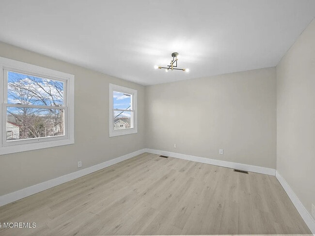 Building Photo - Beautifully Renovated Home in a Sought Aft...