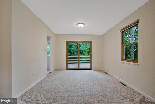 Foto del edificio - 607 Ridge Dr
