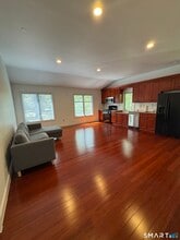Building Photo - 108 Comstock Hill Ave