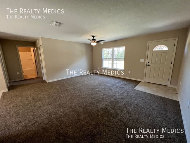 Building Photo - 13882 SW 79th Ave