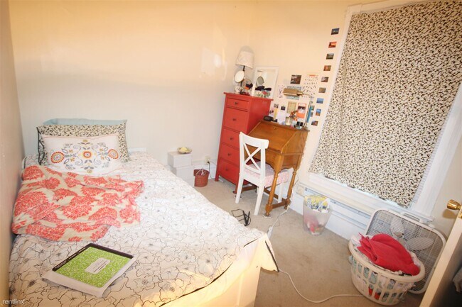 Building Photo - 3 br, 1 bath House - 219 N Neville St