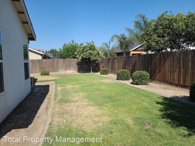 Building Photo - 4 br, 3 bath House - 2578 Bell Port Ave.