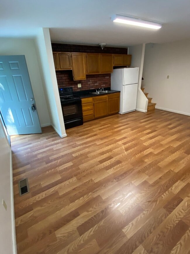 Foto del edificio - 912 -914 N Church St