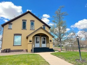 Building Photo - 803 S 1st Ave