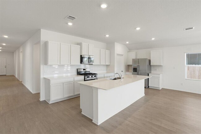 Building Photo - 2240 Devine Lake Bnd