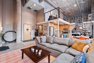 Building Photo - 250 Park Ave