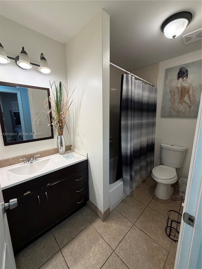 Foto del edificio - 1410 NW 199th St