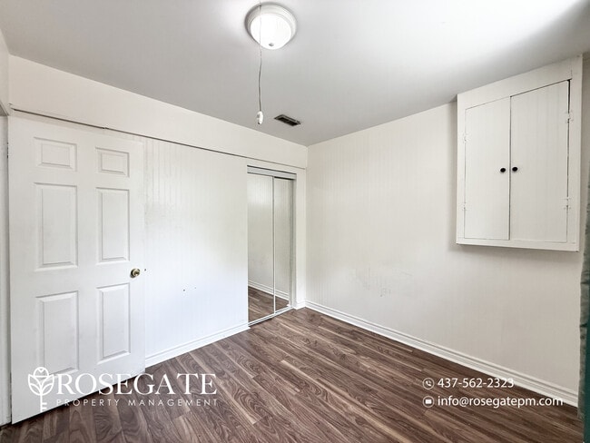 Building Photo - All-Inclusive 2-Bedroom Corner Basement Apartment – Pet Friendly – Scarborough