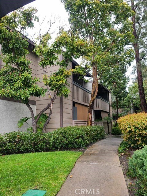Primary Photo - 20702 El Toro Rd