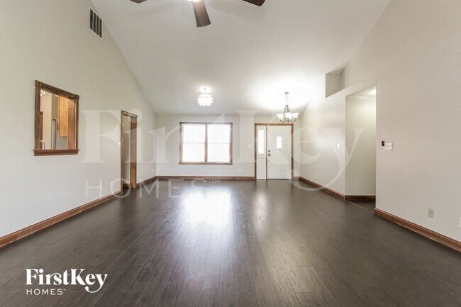 Foto del edificio - 169 Meadows Ct