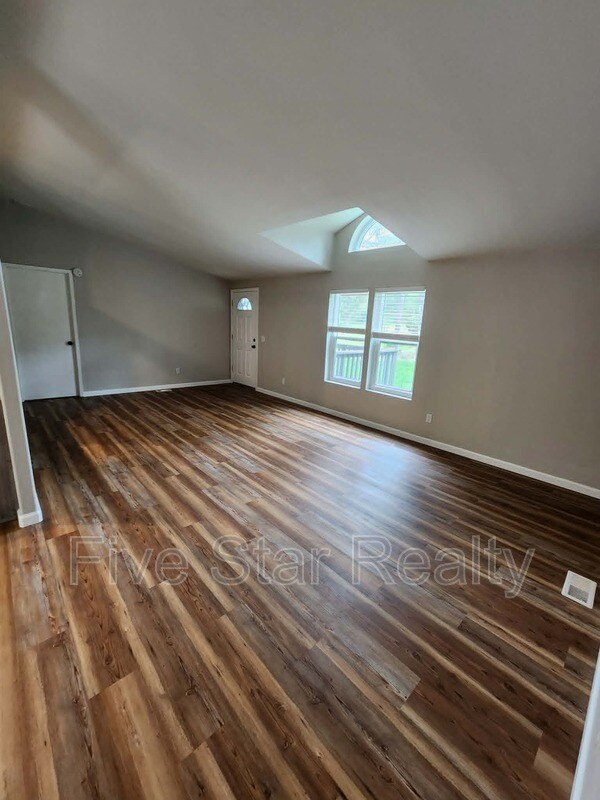 Foto del edificio - 12051 Kimberly Rd