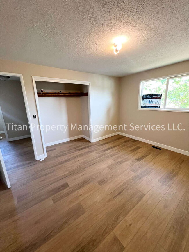 Building Photo - 1229 Johnson St
