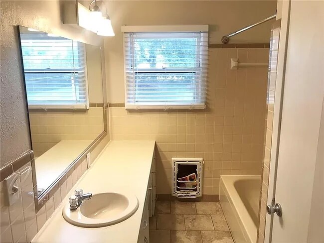 Building Photo - 6212 Sundown Dr